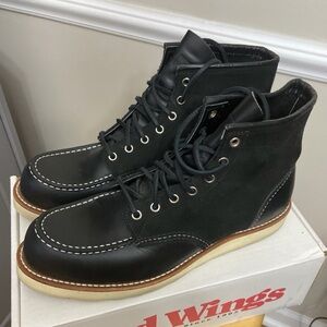 Limited Release Red Wing 8818 Moc Toe Black Chrome/Abilene